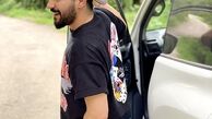 سینا مهراد در کنار ماشینش + عکس