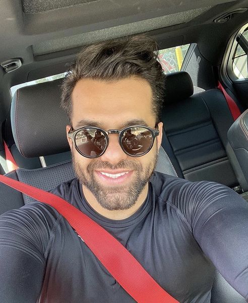 ماشین لاکچری رضا بهرام + عکس