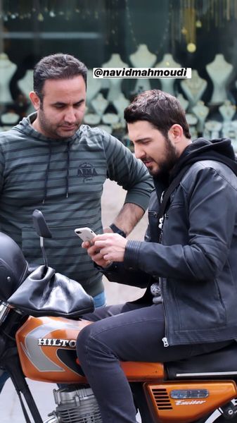 موتور سواری بازیگر ملکه‌‌ گدایان + عکس