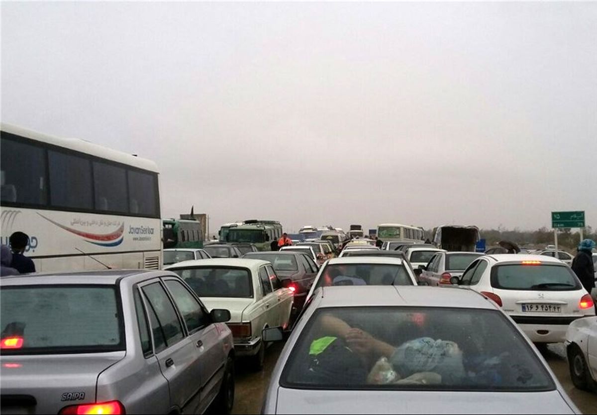 ترافیک شدید در شهر مهران