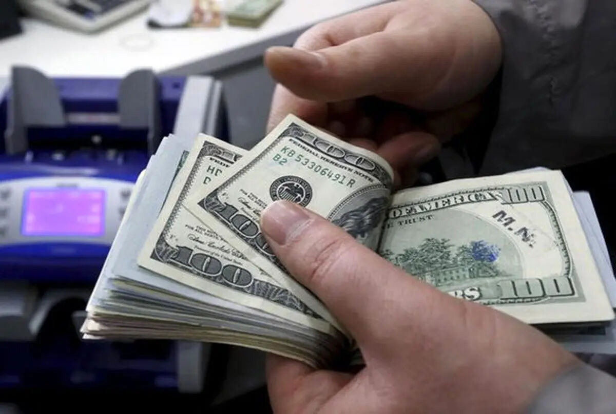 قیمت دلار و ارز ۱۸ مرداد ۱۴۰۵​؛ نوسان دلار در کریدور ۱۸۰ هزار تومانی