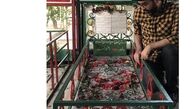 فرزاد حسنی در ملاقات با شهدا + عکس