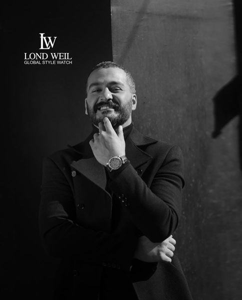 میلاد کی مرام با کت و شلواری رسمی + عکس