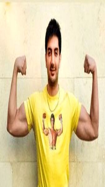 هیکل ورزشی فرزاد فرزین + عکس