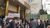 سپرده‌گذاران کاسپین در سعادت آباد "چادر" زدند+عکس