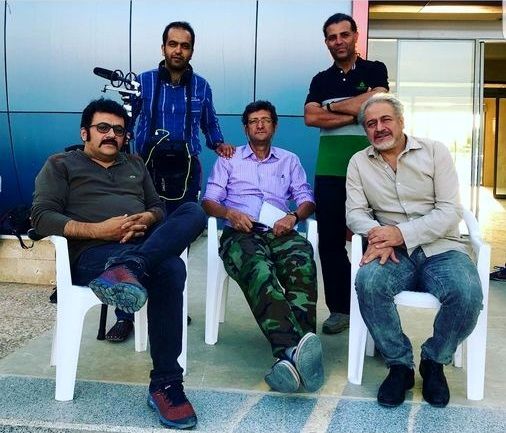 شهرام عبدلی و دوستانش در پشت صحنه + عکس