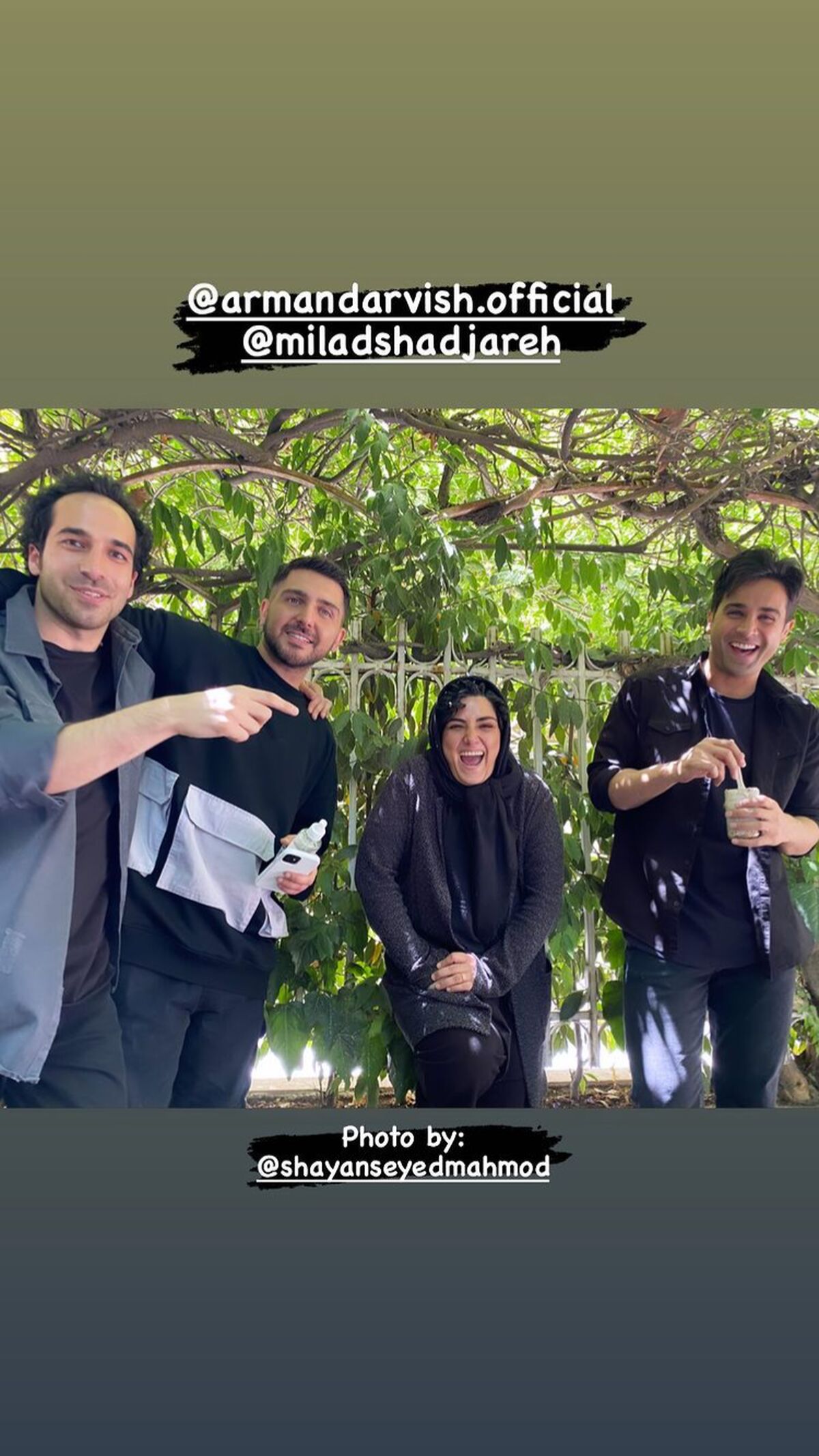 حال خوش ملکه گدایانی در پشت صحنه + عکس