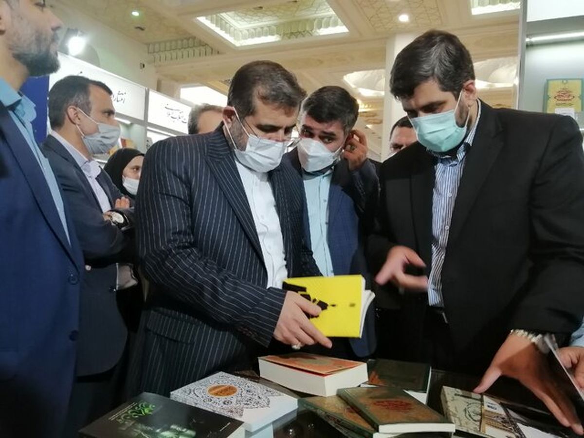 حرف‌های وزیر ارشاد درباره چالش‌های کاغذ