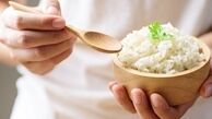 ایا خوردن برنج در شب باعث چاقی میشود ؟ بهترین زمان مصرف برنج
