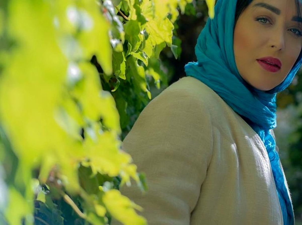 عکس زیبای سارا منجزی پور در طبیعت