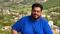 محسن لنگرنشین را بشناسید 