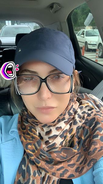 تیپ اسپرت فریبا نادری در ماشین شخصیش + عکس