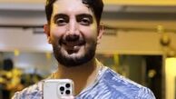 سلفی فرزاد فرزین در آینه با هیکلی ورزیده + عکس