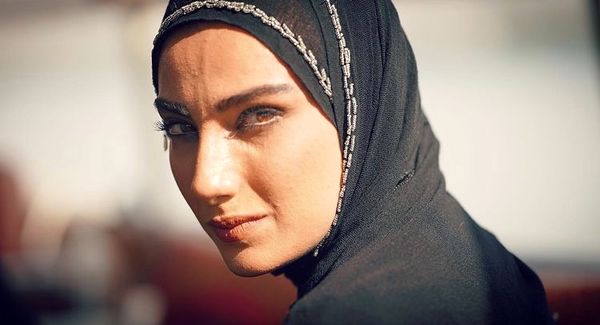 استایل محیا دهقانی در نجلا + عکس