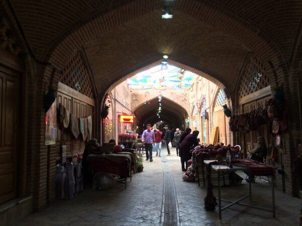 حضور شهرزاد کمالزده در یکی از مناطق قدیمی پایتخت + عکس