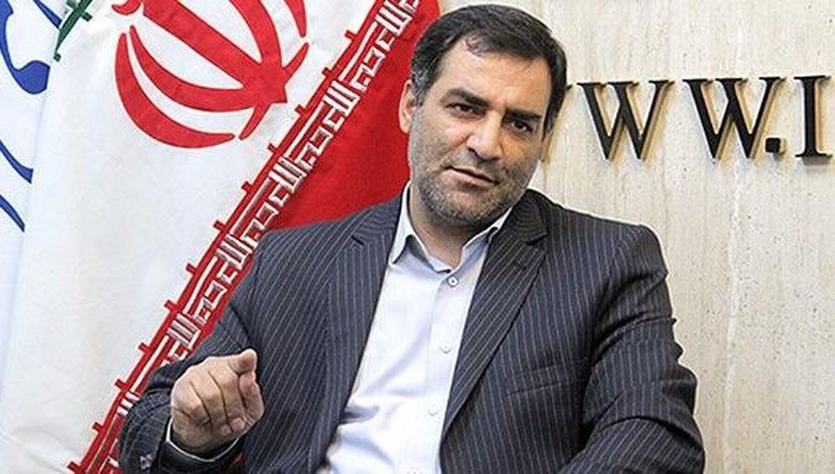 بخشی از جامعه بدون زحمت از رانتی که در عرصه اقتصاد است استفاده می کند