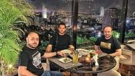 سیاوش خیرابی و دوستانش در یک رستوران + عکس