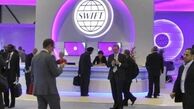 دولت ترامپ ارتباط ایران با سوئیفت را قطع نمی‌کند