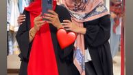 سوگل طهماسبی و دوستش در یک مزون + عکس