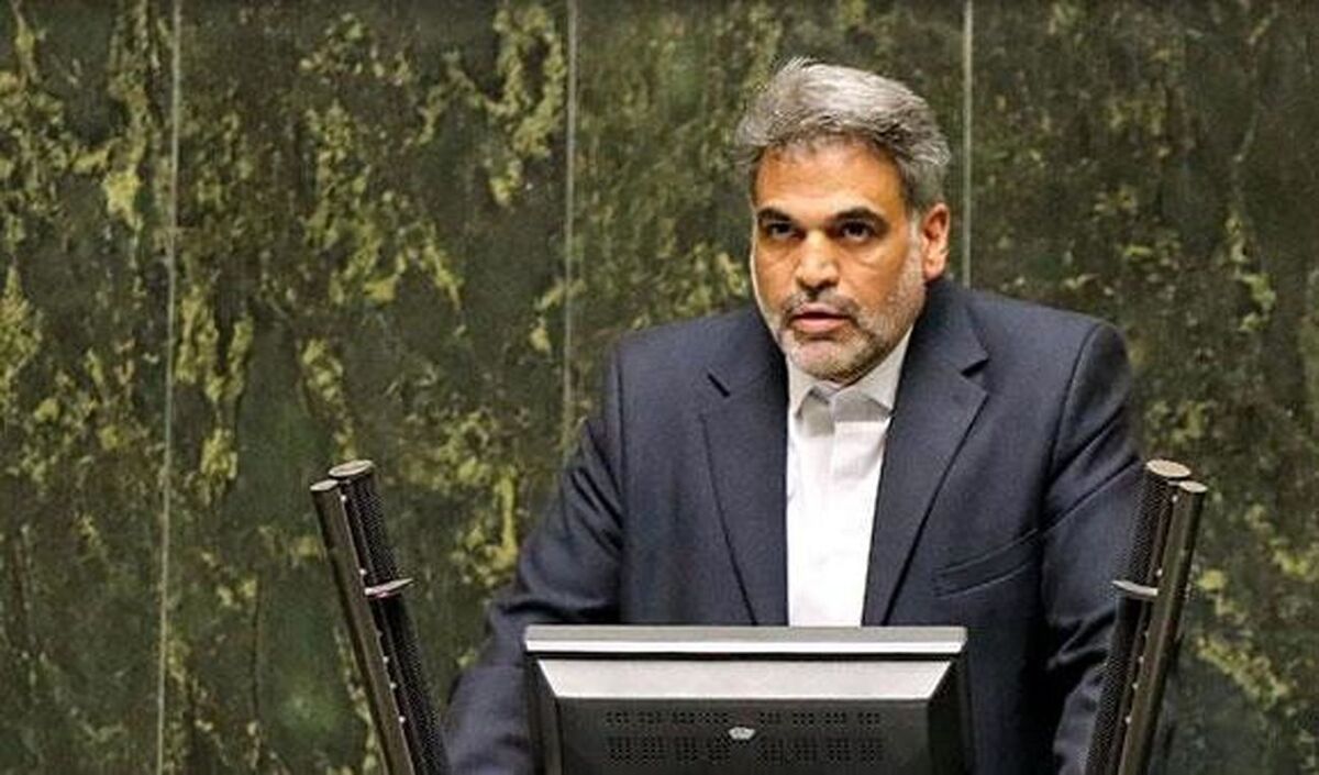 مسئولان سعی کنند مردم در شب عید برای تامین کالاهای اساسی به مشکل نخورند