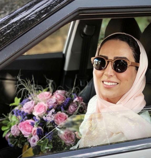 ماشین لاکچری سوگل طهماسبی + عکس