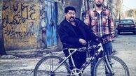 کمدین معروف خندوانه در کنار رهگذر دوچرخه سوار + عکس