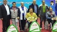 قهرمانی که با لباس آتش نشانی بر سکو رفت