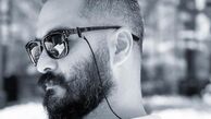 عکس سیاه و سفید و متفکرانه میلاد کی مرام