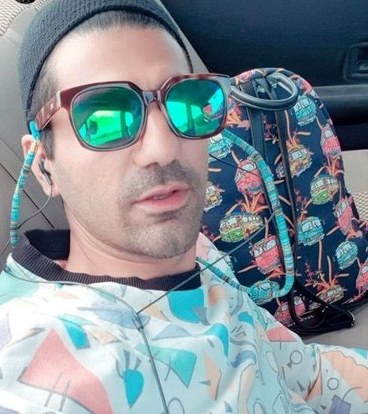 لباس خاص و عجیب کاوه آهنگر + عکس