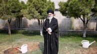 رهبر معظم انقلاب:مسئولان حز در موارد ضروری از واردات میوه جلوگیری کنند
