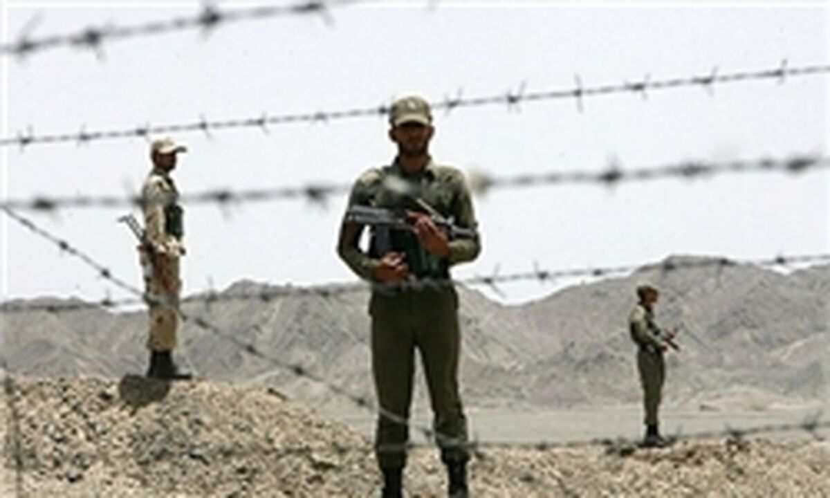 گروهک های تروریستی زیر ذره بین دستگاه های اطلاعاتی و امنیتی ما هستند