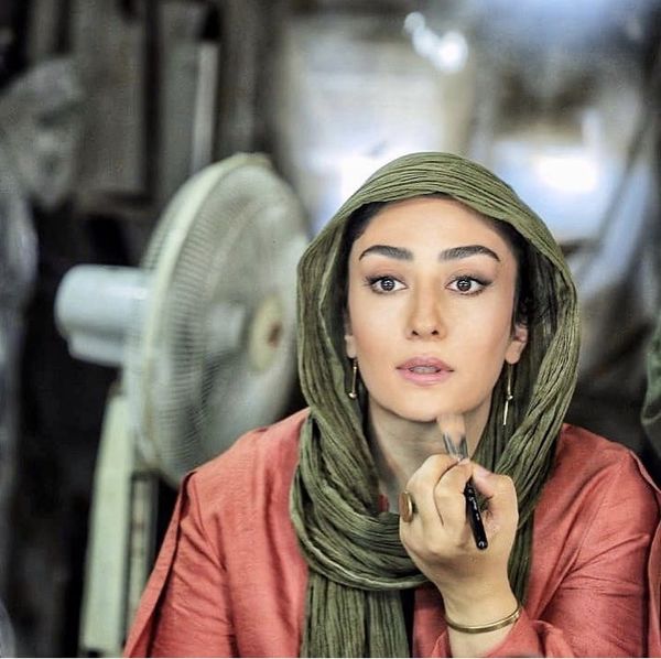 الهام طهموری با ظاهری متفاوت + عکس