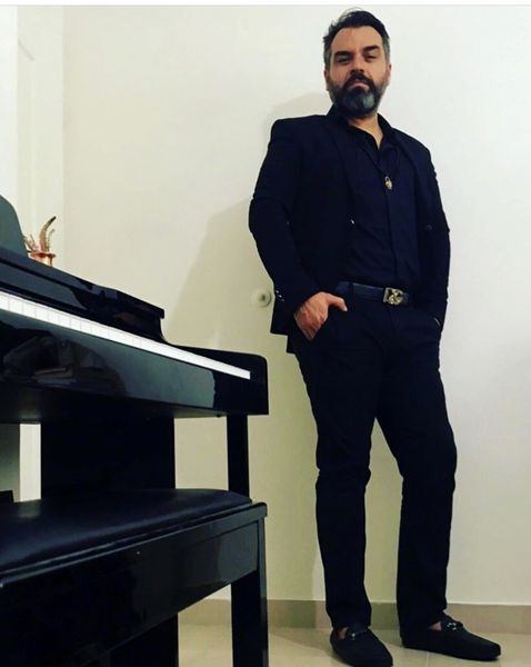 شهرام قائدی با تیپ رسمی+ عکس