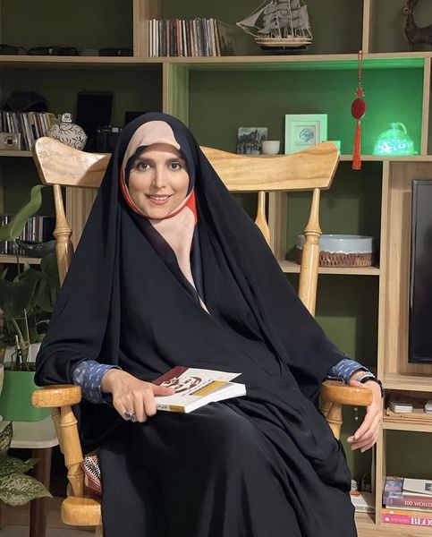 مژده لواسانی در خانه اش + عکس