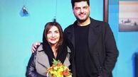 سام درخشانی در کنار مادرش