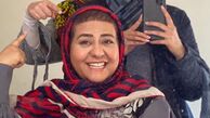 چهره شاد و خوشحال بازیگر مشهور در پشت صحنه کار جدیدش + عکس