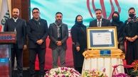 نشان و گواهی قدمت و ثبت برند گازسو در خاطرات جمعی از سوی  یونسکو  به گروه صنعتی گازسو اهدا شد.
