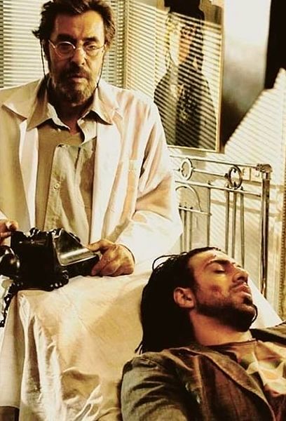 صورت پولاد کیمیایی زخمی شد + عکس