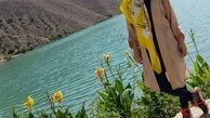 پوشش تابستانی خانم بازیگر کنار دریاچه + عکس