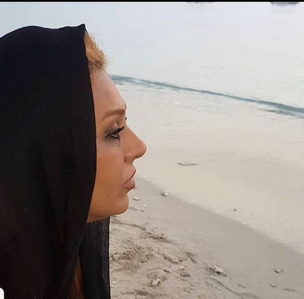 چهره غمگین نسرین مقانلو لب دریا + عکس