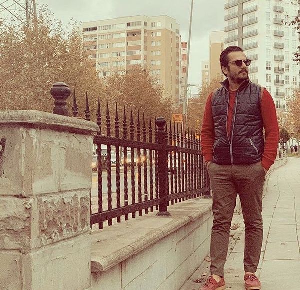 عباس غزالی در حال پیاده روی + عکس