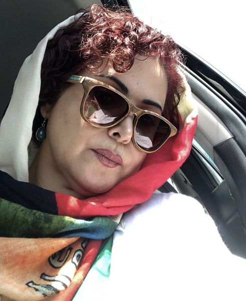 سلفی جدید کمند امیرسلیمانی در ماشین + عکس