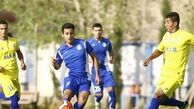 مهاجم ناراضی استقلال قصد جدایی ندارد
