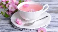در چایتان چند گلبرگ گل محمدی بریزید 