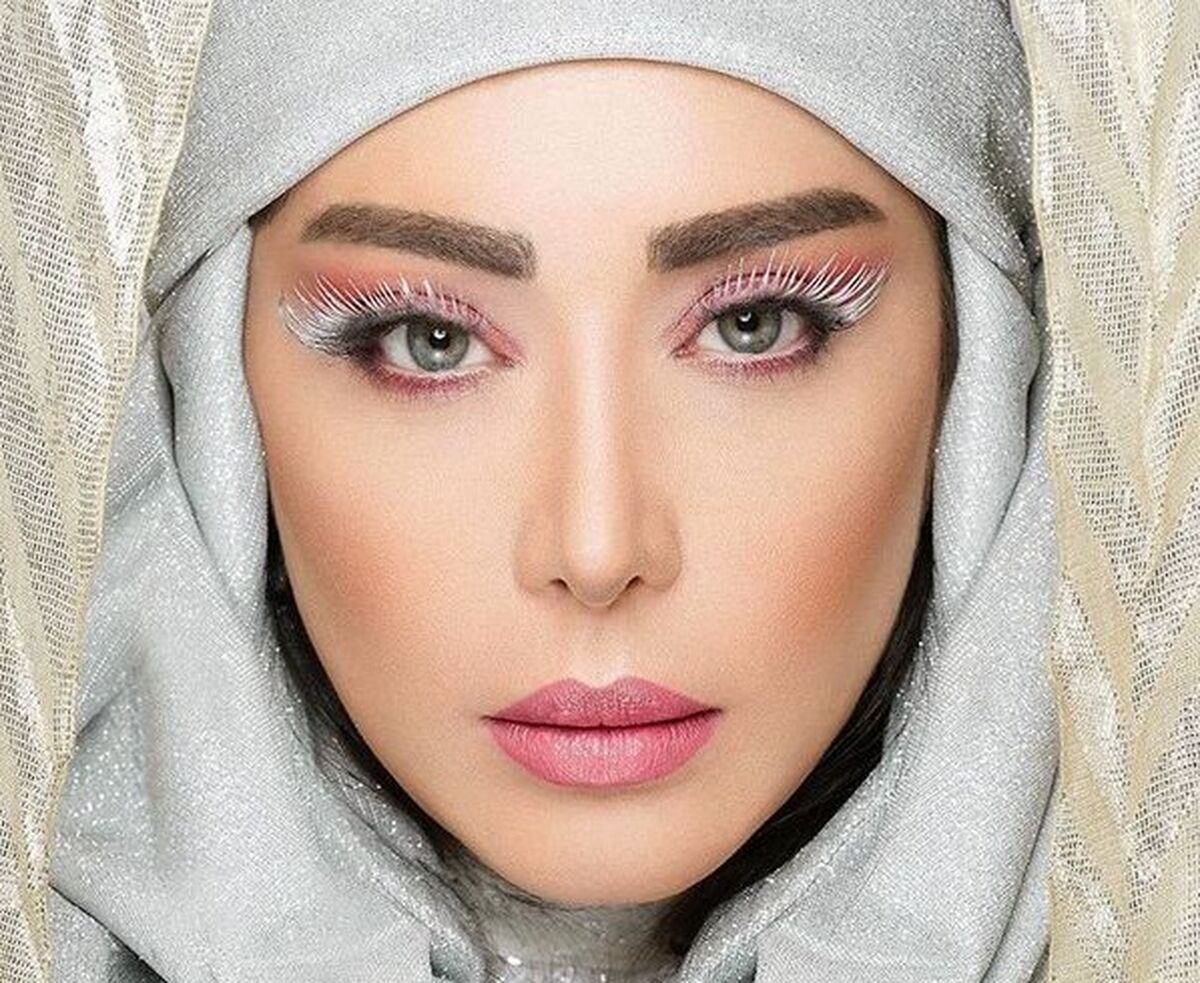  سارا منجزی پور با میکاپ ملکه برفی