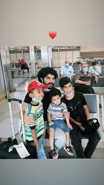 هواداران کوچولوی سینا مهراد در فرودگاه + عکس