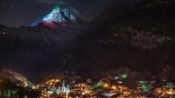 نمایش پرچم کشورهای درگیر کرونا بر بلندای آلپ + عکس