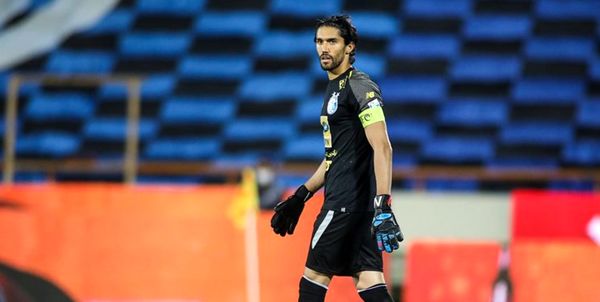 حسینی: هر مدیری به استقلال آمده نتوانسته کارایی داشته باشد