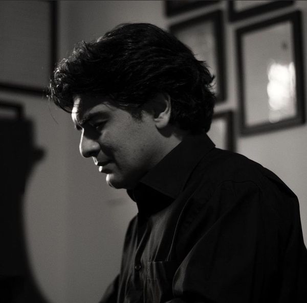 اتاق کار سامان احتشامی + عکس