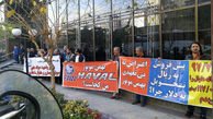 تجمع مشتریان خودروسازان مقابل وزارت صنعت / درخواست تجمع کنندگان چیست؟ 
